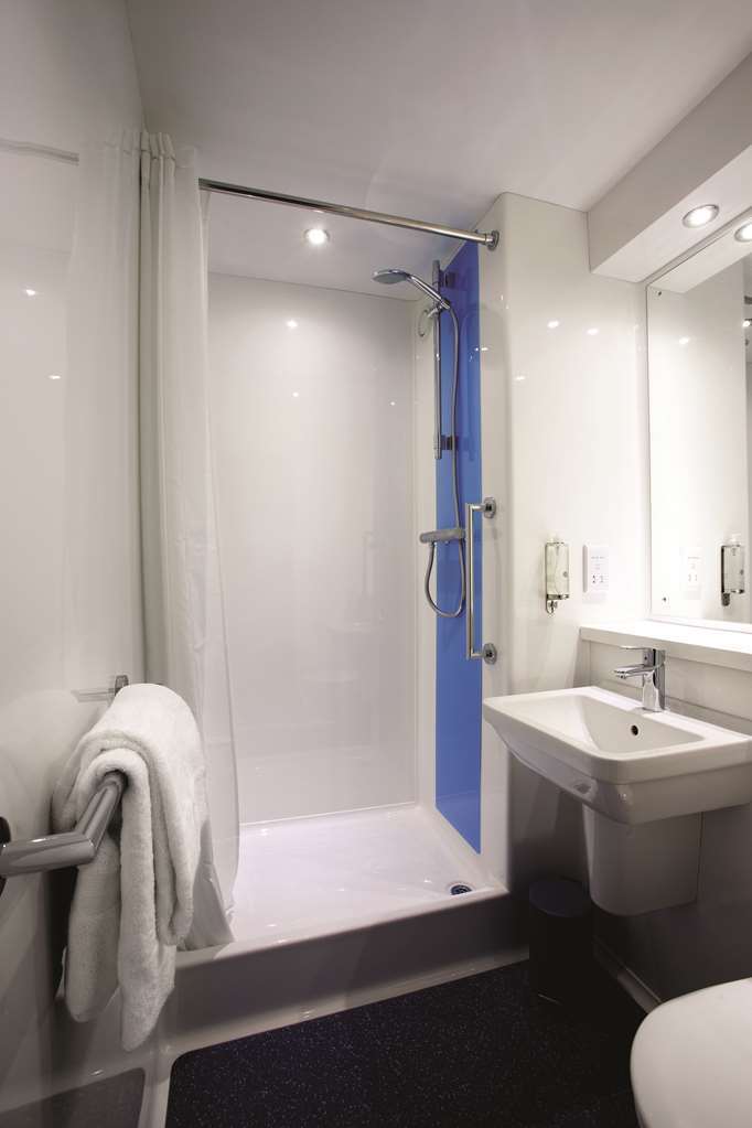 Travelodge Bangor Room photo